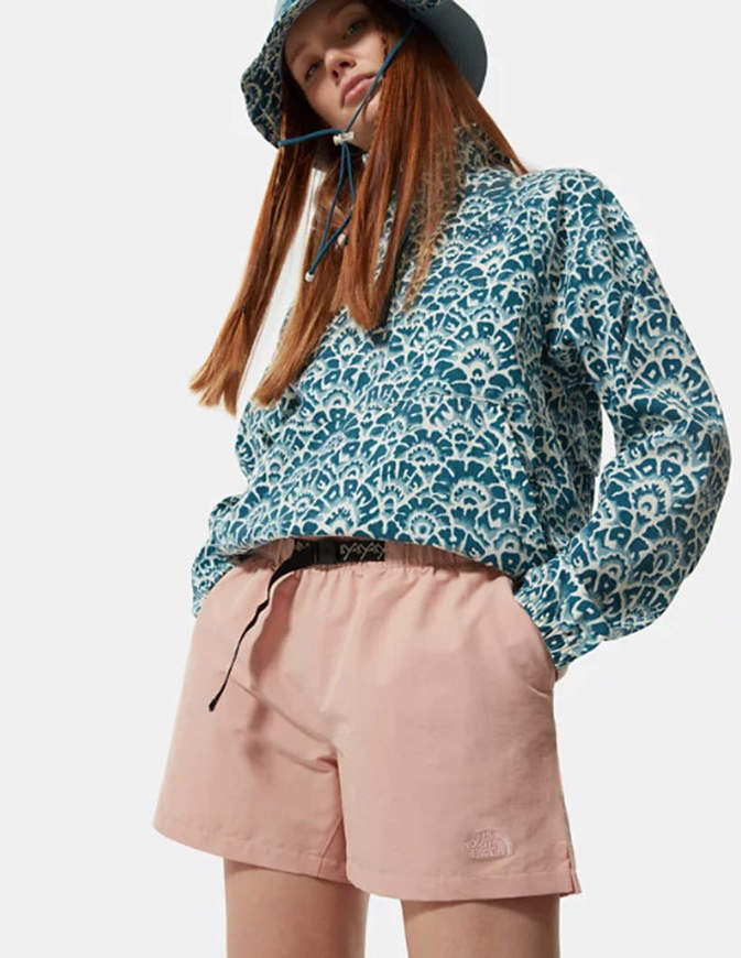 class v belted shorts the north face