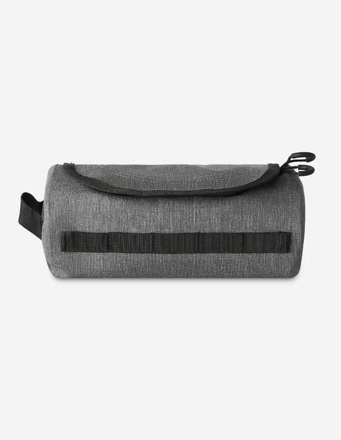 Project rock 2025 toiletry bag