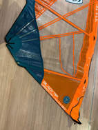 Vela windsurf usata Blacktip Legacy 5.0 mt Simmer Style