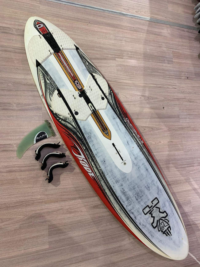 Tavola windsurf Kode 103 litri usata Starboard