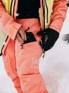 Pantaloni da snowboard ak Swash Gore-Tex 2L da uomo rosa corallo Burton