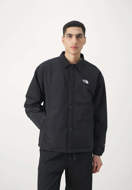 Picture of Men's Easy Wind Coaches Black The North Face 